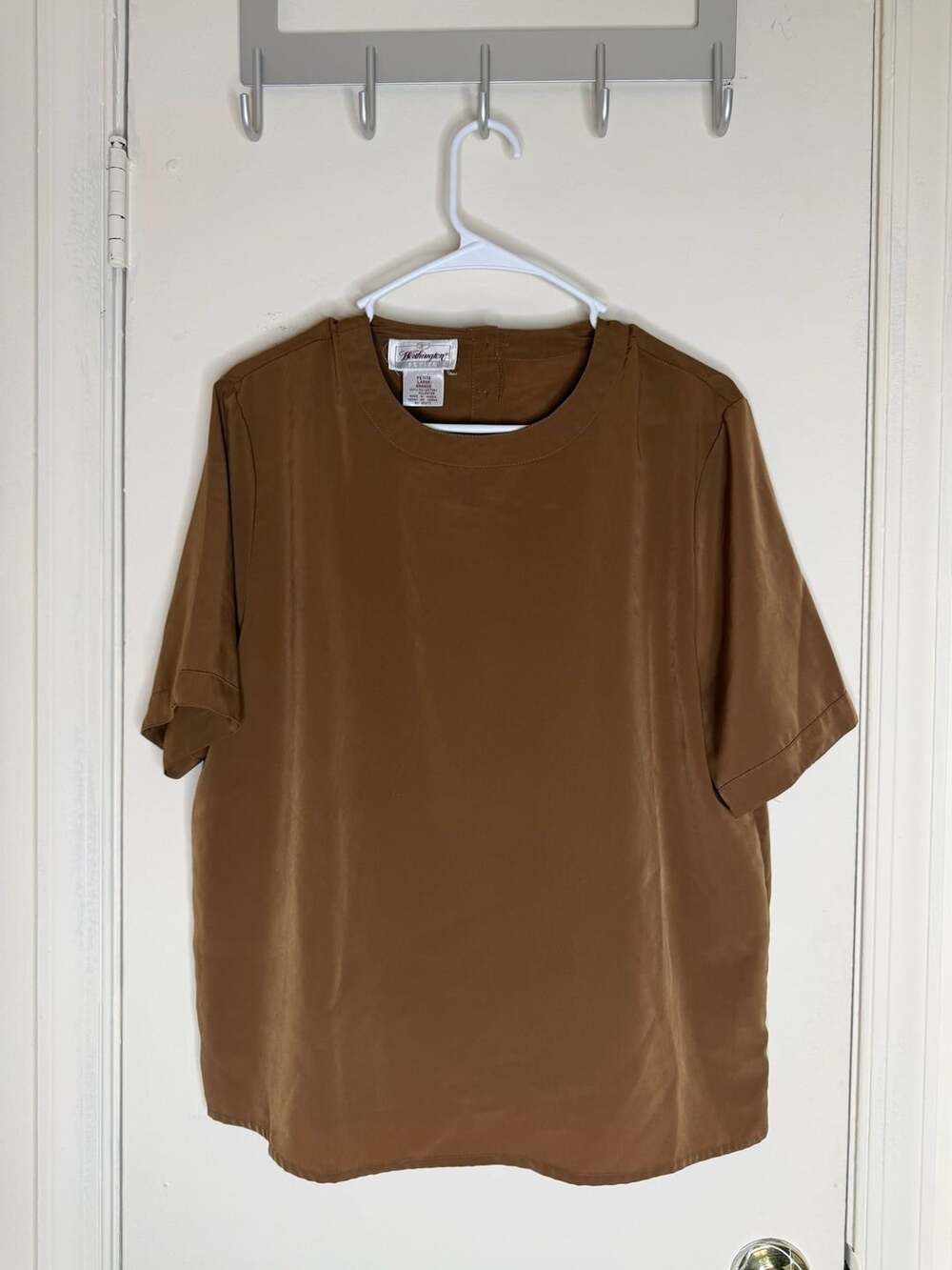 Worthington Petite Brown Short Sleeve Button-Back Blouse